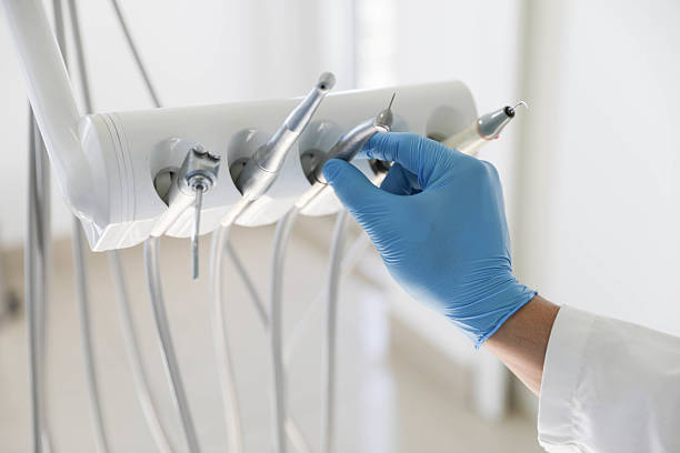 Professional Emergency Dentist technician working in Pawnee, OK